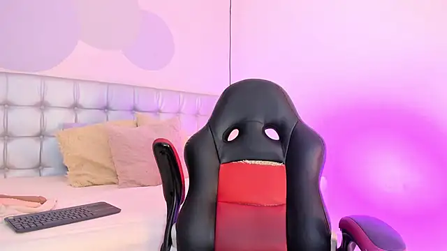 Snapshot of pervert_lizza chatting on February 21, 2025, 11:55 am pervert lizza online show from February 21, 2025, 11:55 am