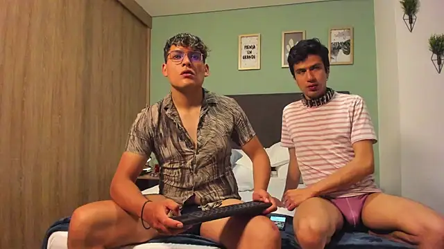 dom2travelersss online show from January 9, 2025, 1:24 pm