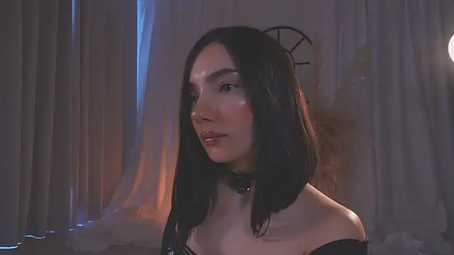 AmyArmstrong online show from November 8, 2025, 8:29 pm