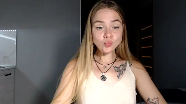 Snapshot of Sunbeam_ chatting on June 25, 2026, 9:30 pm Sunbeam online show from June 25, 2026, 9:30 pm