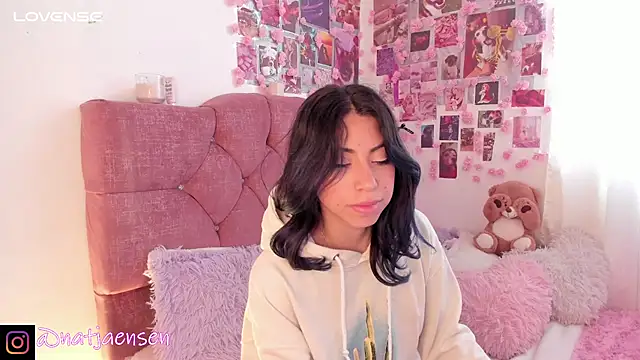 natalie jaensen online show from February 14, 2025, 11:31 am