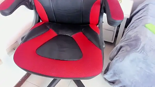 oliver price1 online show from February 5, 2026, 7:18 pm