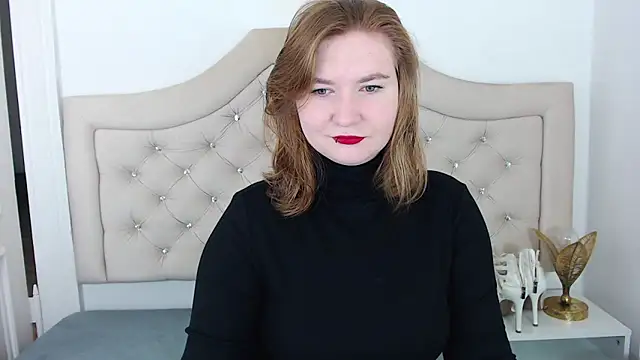 Snapshot of LaraDream chatting on December 29, 2024, 5:33 pm LaraDream online show from December 29, 2024, 5:33 pm