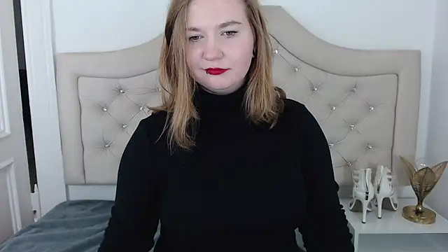 Snapshot of LaraDream chatting on January 30, 2025, 1:00 am LaraDream online show from January 30, 2025, 1:00 am