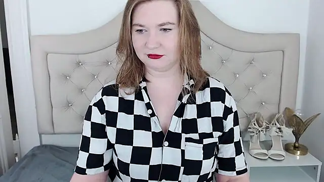 Snapshot of LaraDream chatting on February 5, 2025, 9:07 pm LaraDream online show from February 5, 2025, 9:07 pm