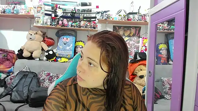 soficammy online show from October 30, 2025, 11:38 pm