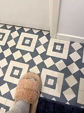 Snapshot of whose17 chatting on November 21, 2025, 1:26 am whose17 online show from November 21, 2025, 1:26 am