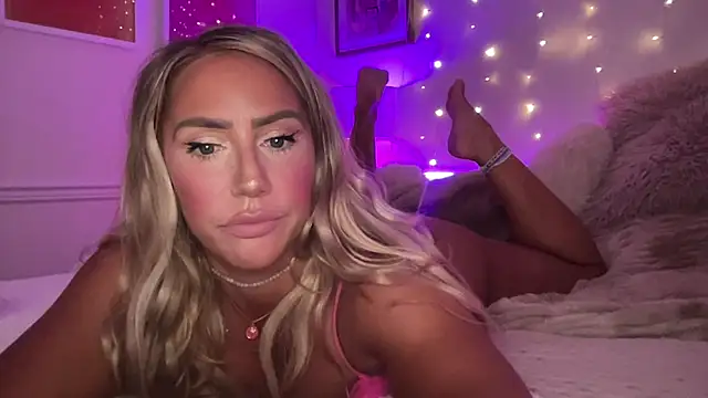Fitnessbabe69 online show from July 21, 2026, 7:32 am