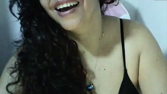 Snapshot of oso34hot chatting on October 29, 2025, 4:53 pm oso34hot online show from October 29, 2025, 4:53 pm