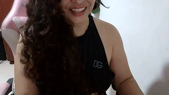Snapshot of oso34hot chatting on June 9, 2026, 3:34 pm oso34hot online show from June 9, 2026, 3:34 pm