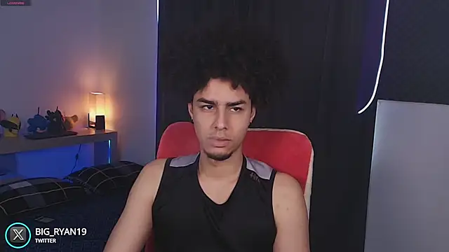 Snapshot of bigryann23 chatting on October 12, 2025, 6:40 pm bigryann23 online show from October 12, 2025, 6:40 pm