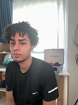 Snapshot of bigryann23 chatting on November 5, 2025, 9:59 pm bigryann23 online show from November 5, 2025, 9:59 pm